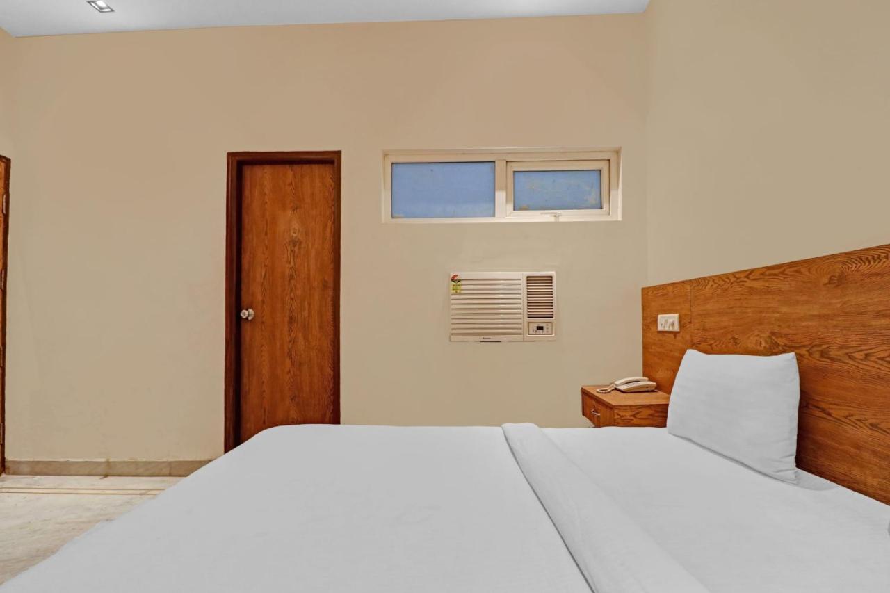 Airport Hotel Goodluck Yeni Delhi Dış mekan fotoğraf