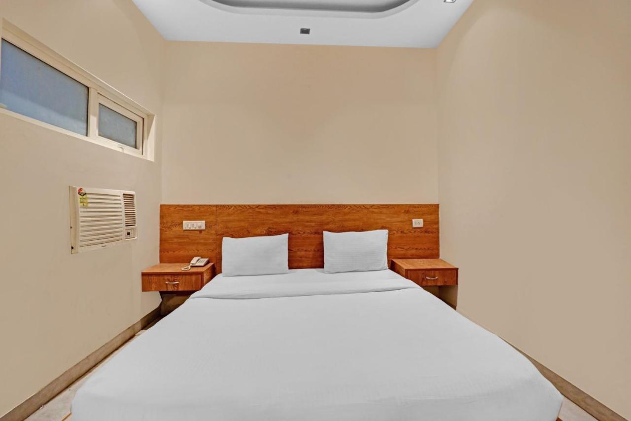 Airport Hotel Goodluck Yeni Delhi Dış mekan fotoğraf