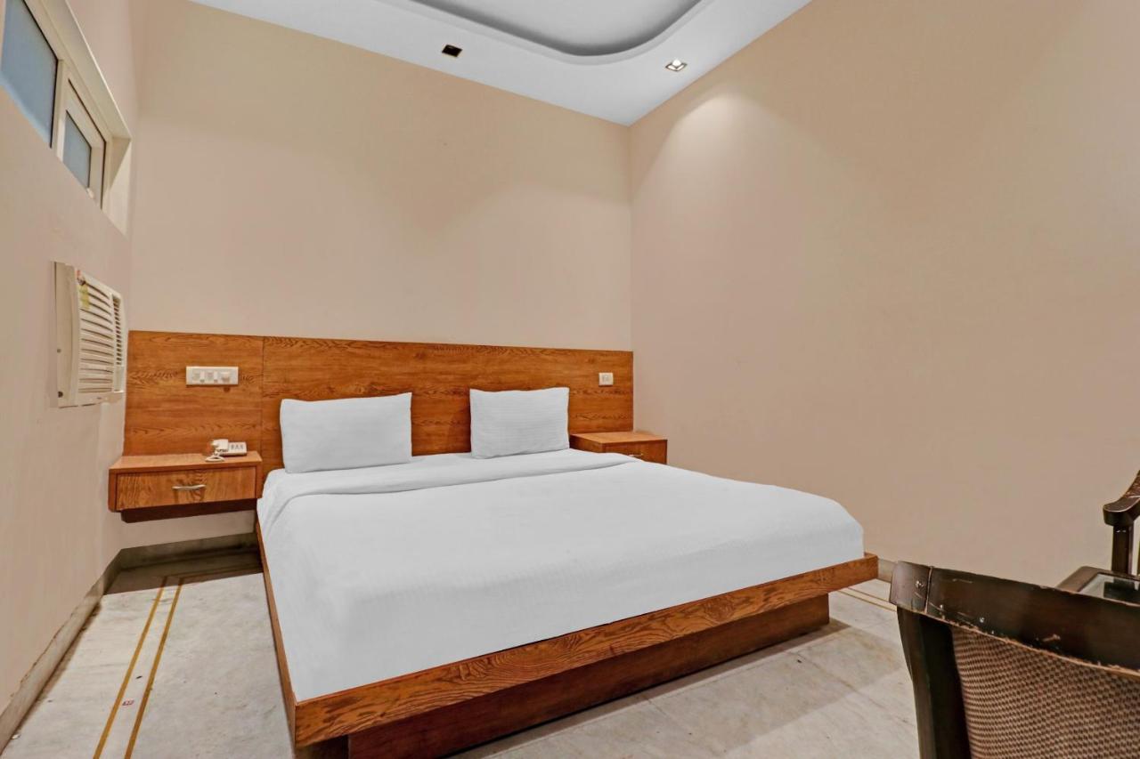 Airport Hotel Goodluck Yeni Delhi Dış mekan fotoğraf
