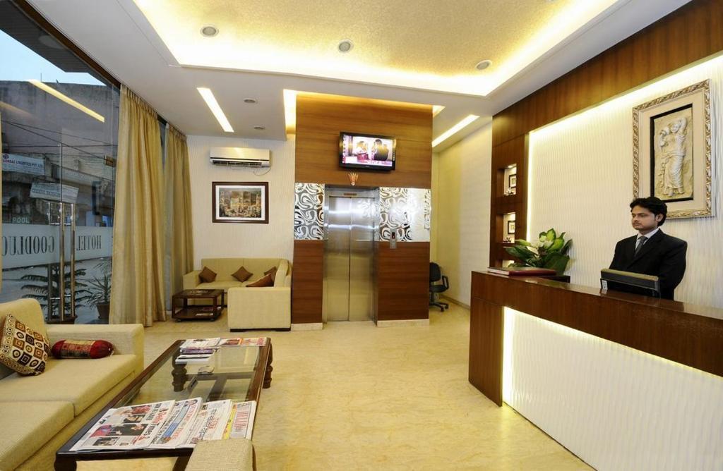 Airport Hotel Goodluck Yeni Delhi Dış mekan fotoğraf